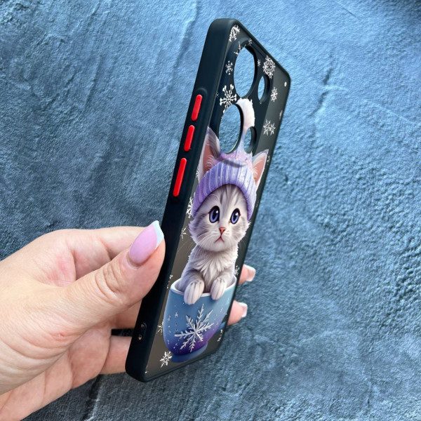 Чохол для Xiaomi Redmi Note 13 Pro 4G / Poco M6 Pro 4G / Xiaomi Redmi Note 14S  з захистом камери новорічне кошеня в чашці