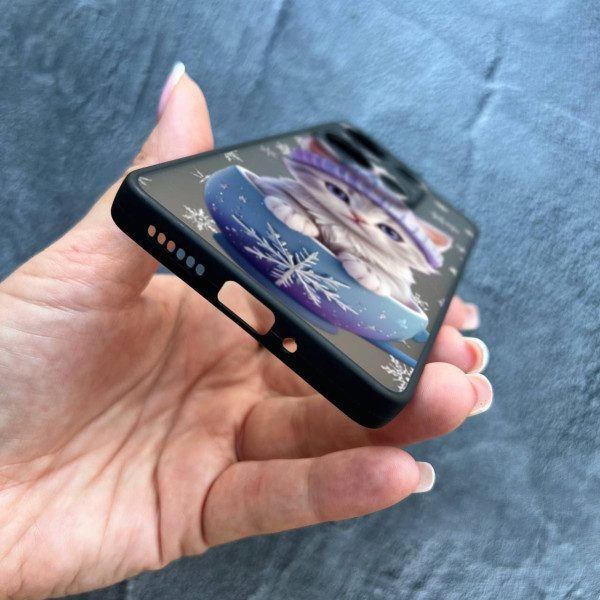Чехол для Xiaomi Redmi Note 13 Pro 4G / Poco M6 Pro 4G / Xiaomi Redmi Note 14S с защитой камеры новогодний котенок в чашке