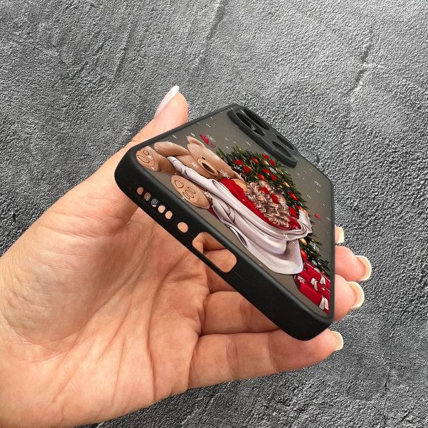 Чехол для Xiaomi Redmi Note 13 4G с защитой камеры новогодняя девушка с плюшевым медведем и елкой