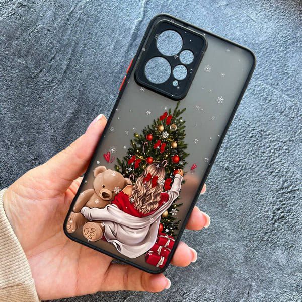 Чохол для Xiaomi Redmi Note 12 4G з захистом камери новорічна дівчина з плюшевим ведмедем і ялинкою