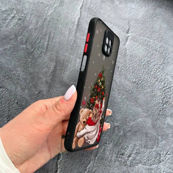 Чехол для Xiaomi Redmi Note 9s / Note 9 Pro / Note 9 Pro Max с защитой камеры новогодняя девушка с плюшевым медведем и елкой