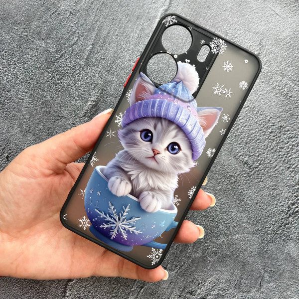 Чехол для Xiaomi Redmi 13C 4G / Poco C65 с защитой камеры новогодний котенок в чашке