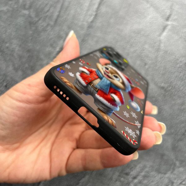 Чехол для Xiaomi 13 Lite с защитой камеры новогодний мышонок в костюме санты