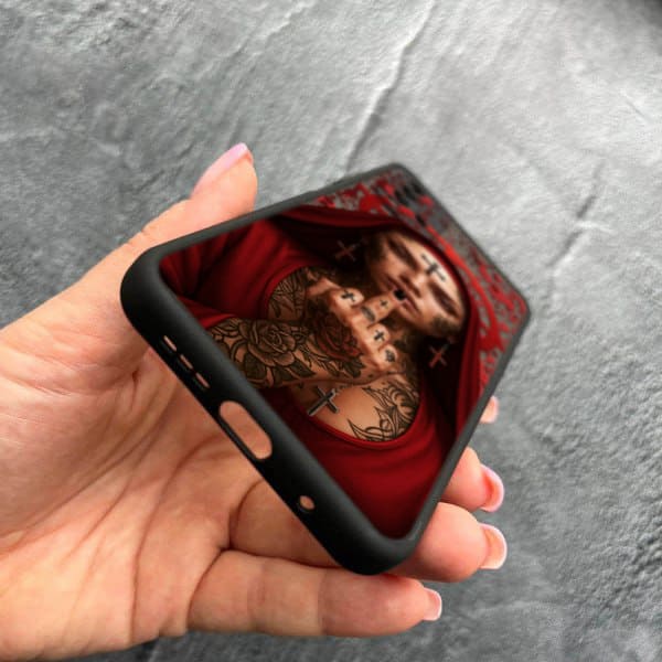 Чехол для Xiaomi Redmi 9T с защитой камеры Монашка бунтарка