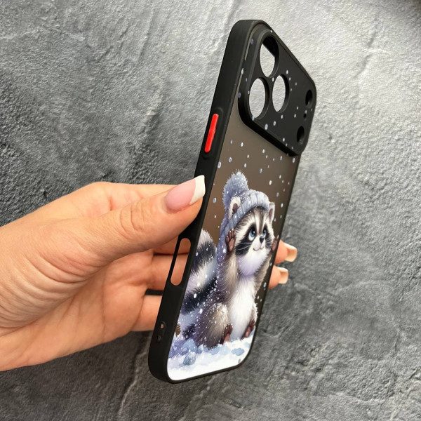 Чехол для iPhone 17 Pro Max с защитой камеры зимний енотик