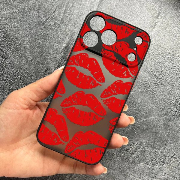 Чехол для iPhone 17 Pro Max с защитой камеры с красными губами
