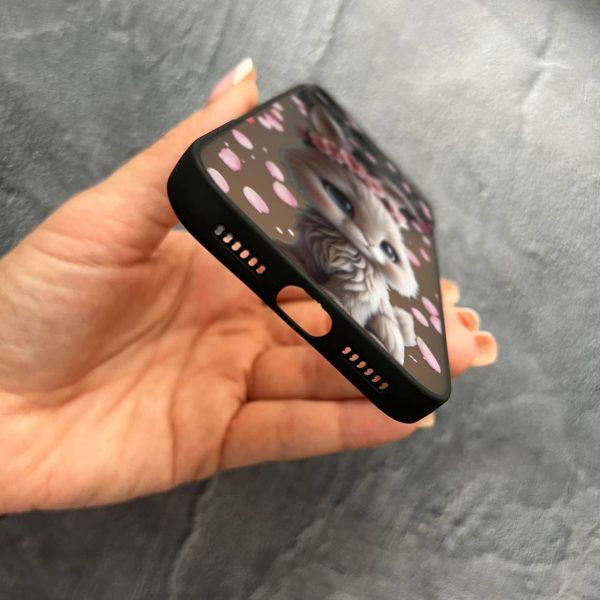 Чехол для iPhone 17 Pro Max с защитой камеры с зайкой в ​​лепестках