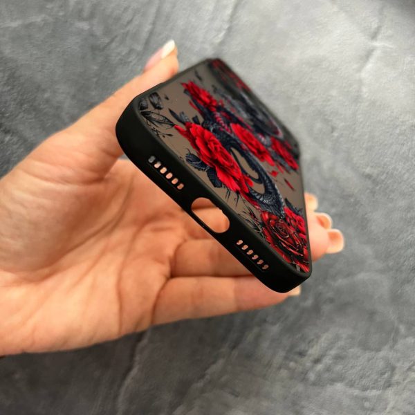 Чехол для iPhone 17 Pro Max с защитой камеры со змеей в цветах