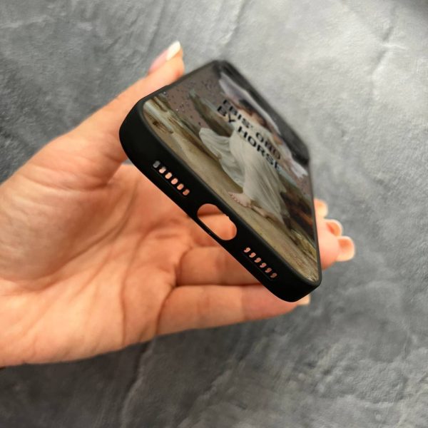 Чехол для iPhone 17 Pro Max с защитой камеры кастомный с дождем