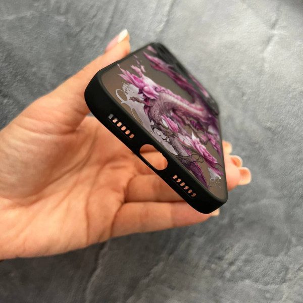 Чехол для iPhone 17 Pro Max с защитой камеры розовый дракон