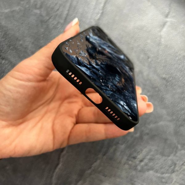 Чехол для iPhone 17 Pro Max с защитой камеры дракон