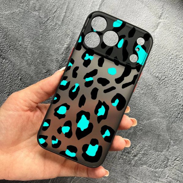 Чехол для iPhone 17 Pro Max с защитой камеры с бирюзовым леопардом
