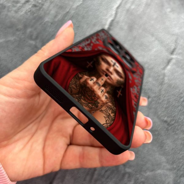 Чехол для Xiaomi Redmi Note 15 Pro Plus 5G с защитой камеры Монашка бунтарка