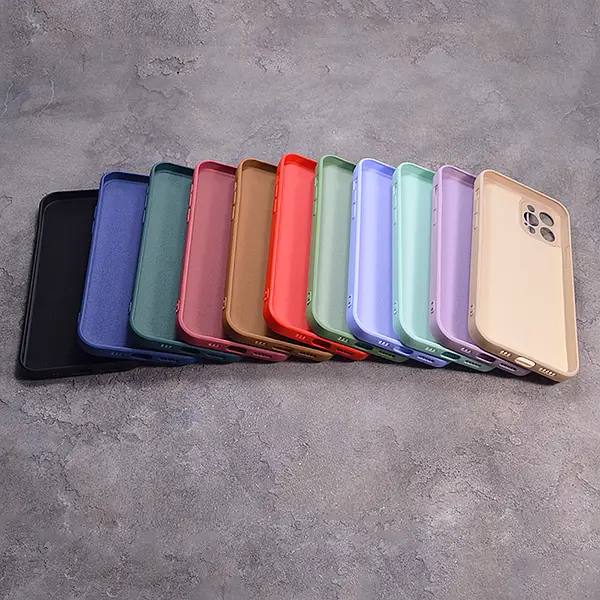 Однотонний чохол для iPhone 12 Pro з soft-touch покриттям і мікрофіброю всередині