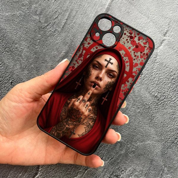 Чехол для iPhone 13 с защитой камеры Монашка бунтарка