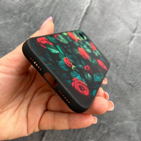 Чехол для iPhone 11 розы с листьями