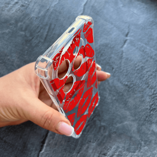 Чохол для Infinix Hot 40 / Hot 40 Pro з захистом камери з червоними губами