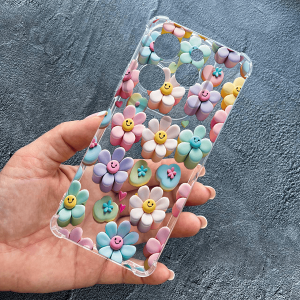 Чохол для Infinix Hot 40 / Hot 40 Pro з захистом камери з квітами ромашками та смайликами