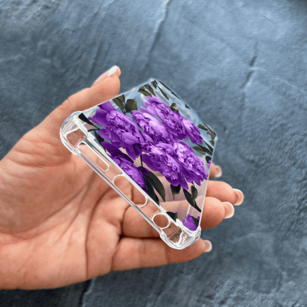 Чехол для Infinix Hot 40 / Hot 40 Pro с защитой камеры с цветами лавандовые пионы