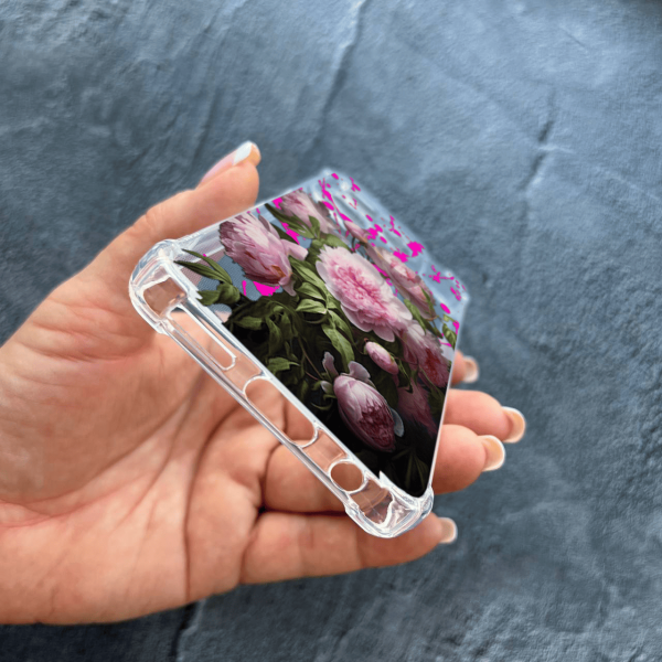 Чехол для Infinix Hot 40 / Hot 40 Pro с защитой камеры с цветами розовые пионы