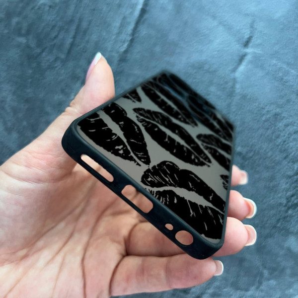 Чохол для Tecno Spark 20C / Tecno Spark GO 2024 чорні губи