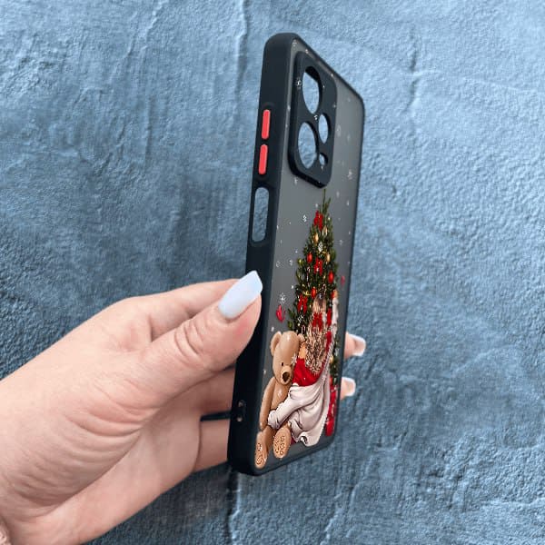 Чохол для Xiaomi Redmi Note 12 Pro Plus 5G з захистом камери новорічна дівчина з плюшевим ведмедем і ялинкою