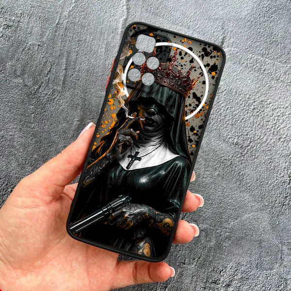 Чехол для Xiaomi Redmi Note 11 Pro Plus 5G с защитой камеры Черная королева
