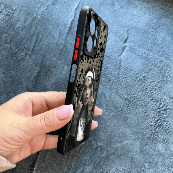 Чохол для Xiaomi Redmi Note 12 4G з захистом камери з дівчинкою монахинею