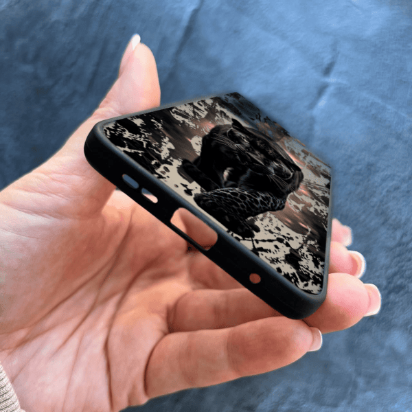 Чехол для Xiaomi Redmi Note 12 4G с защитой камеры черная пантера