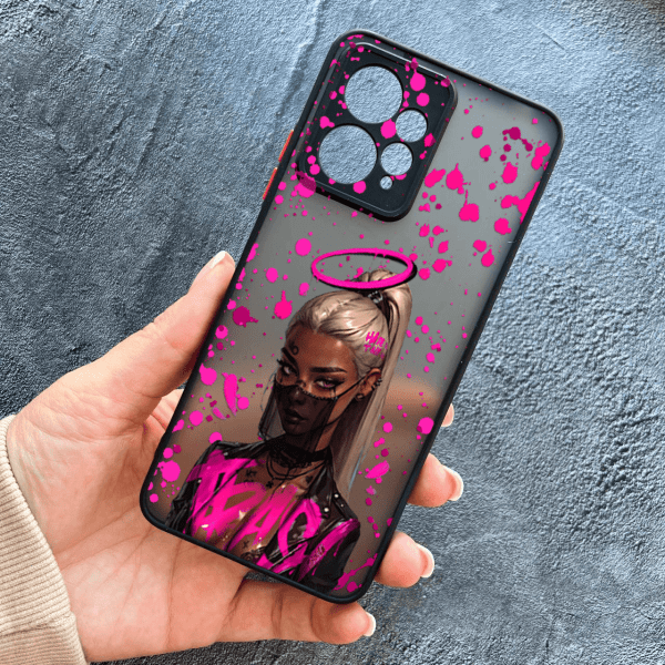 Чохол для Xiaomi Redmi Note 12 4G з захистом камери з дівчинкою бунтаркою