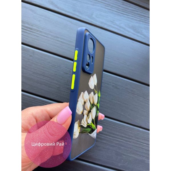 Чехол для Xiaomi 12 / 12x / 12s белые тюльпаны с синим бортиком