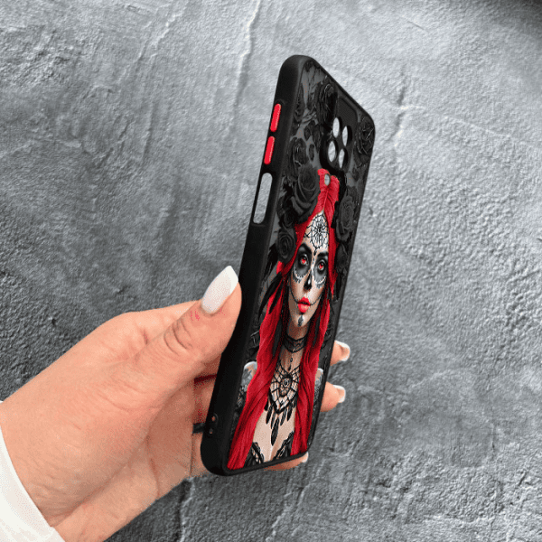 Чехол для Xiaomi Redmi Note 9s / Note 9 Pro / Note 9 Pro Max с защитой камеры девушка Санта-Муэрте в розах